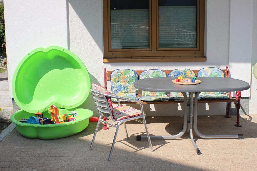Haus Hoellerer Uttendorf Rum bild